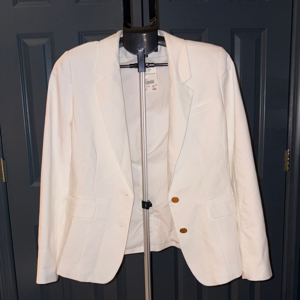 Versona White Blazer
